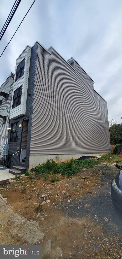 Property Photo:  2124 N Marshall Street  PA 19122 