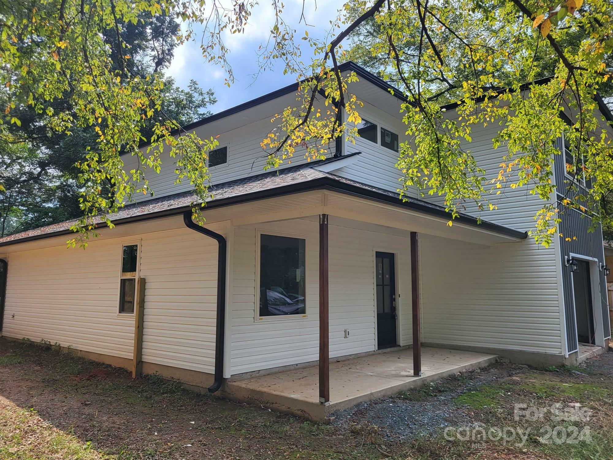 Property Photo:  316 E Morrow Avenue  NC 28112 