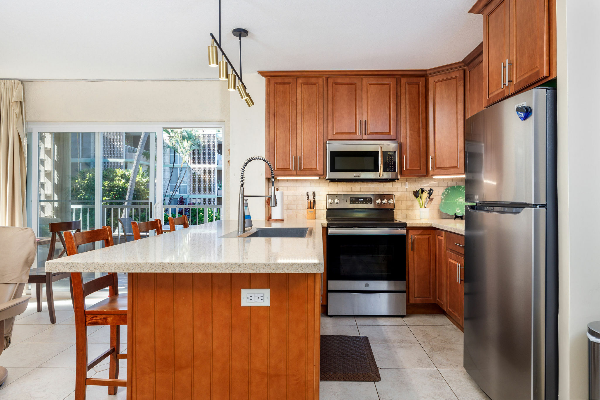 Property Photo:  75-6016 Alii Dr 126  HI 96740 