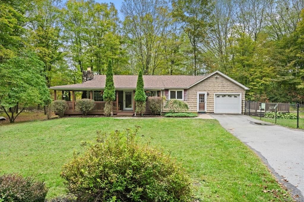 Property Photo:  147 Marl Road  NY 12566 