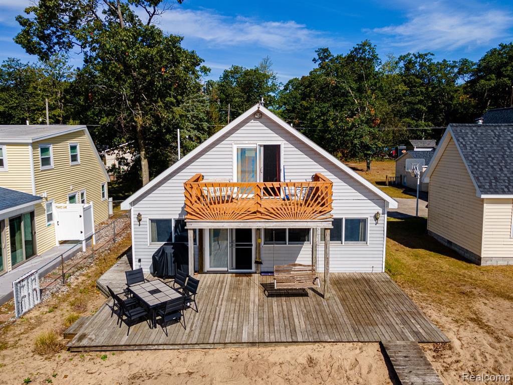 Property Photo: 4028 E Michigan Avenue MI 48703