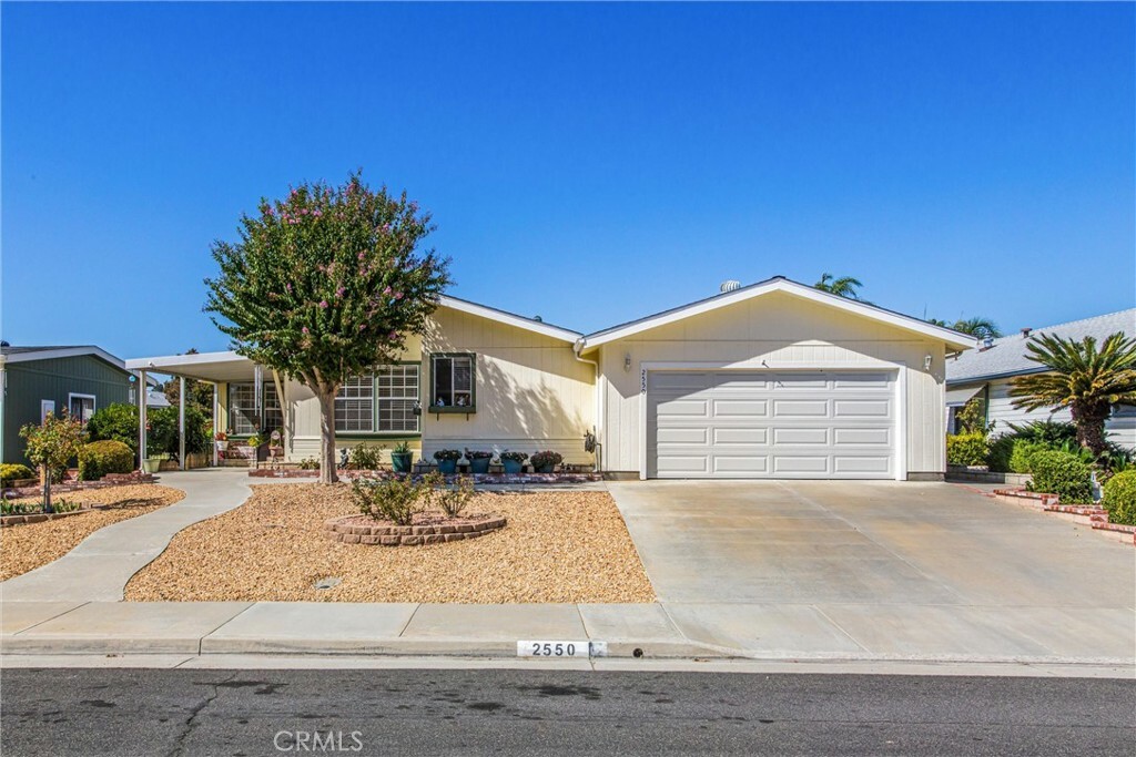 Property Photo: 2550 Peach Tree Street CA 92545