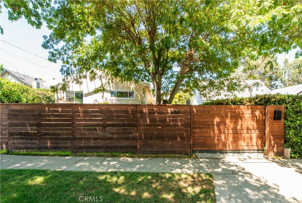 Property Photo:  16915 Armstead Street  CA 91344 