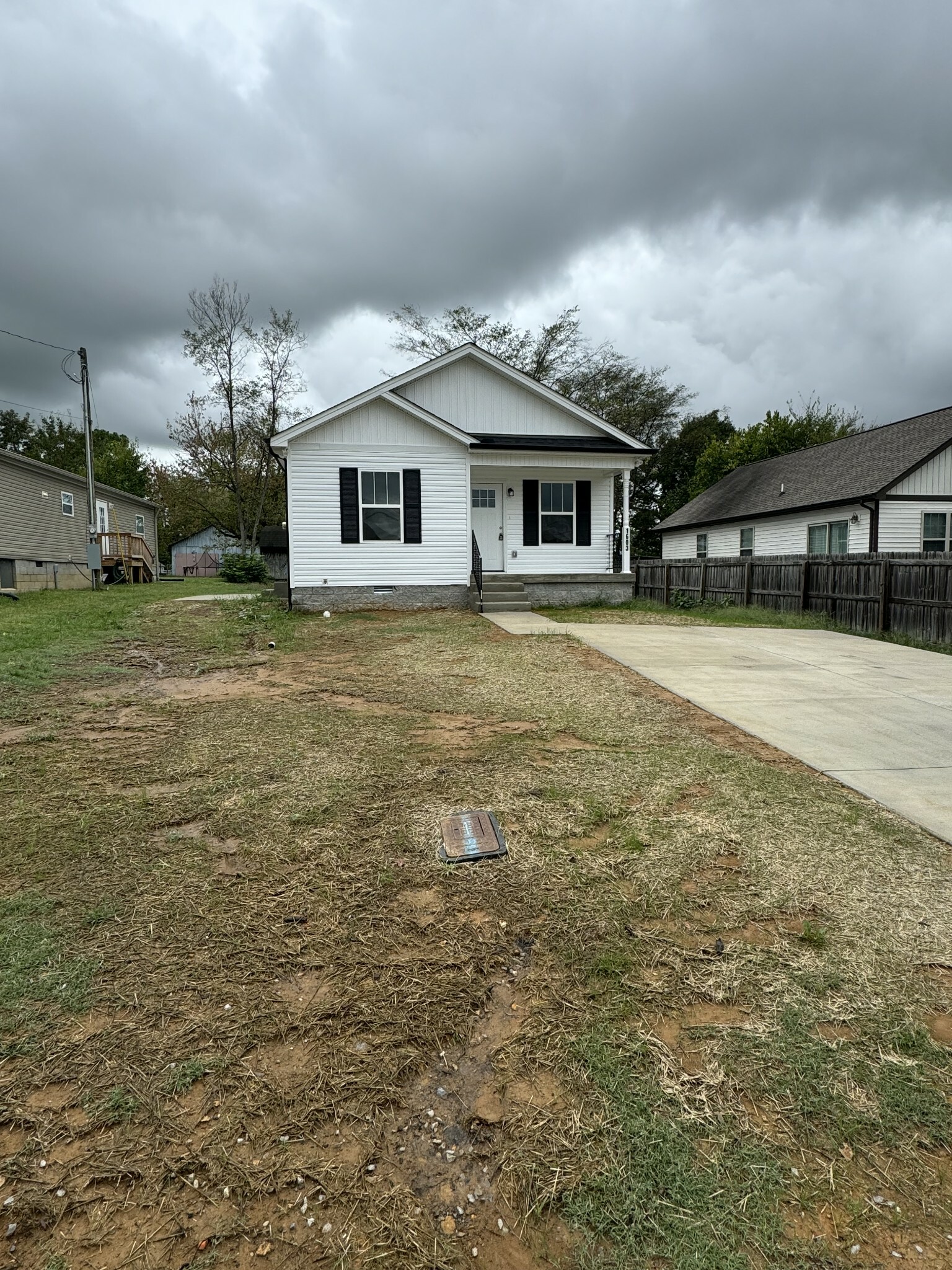 Property Photo:  1603 Mantlo St  TN 37172 