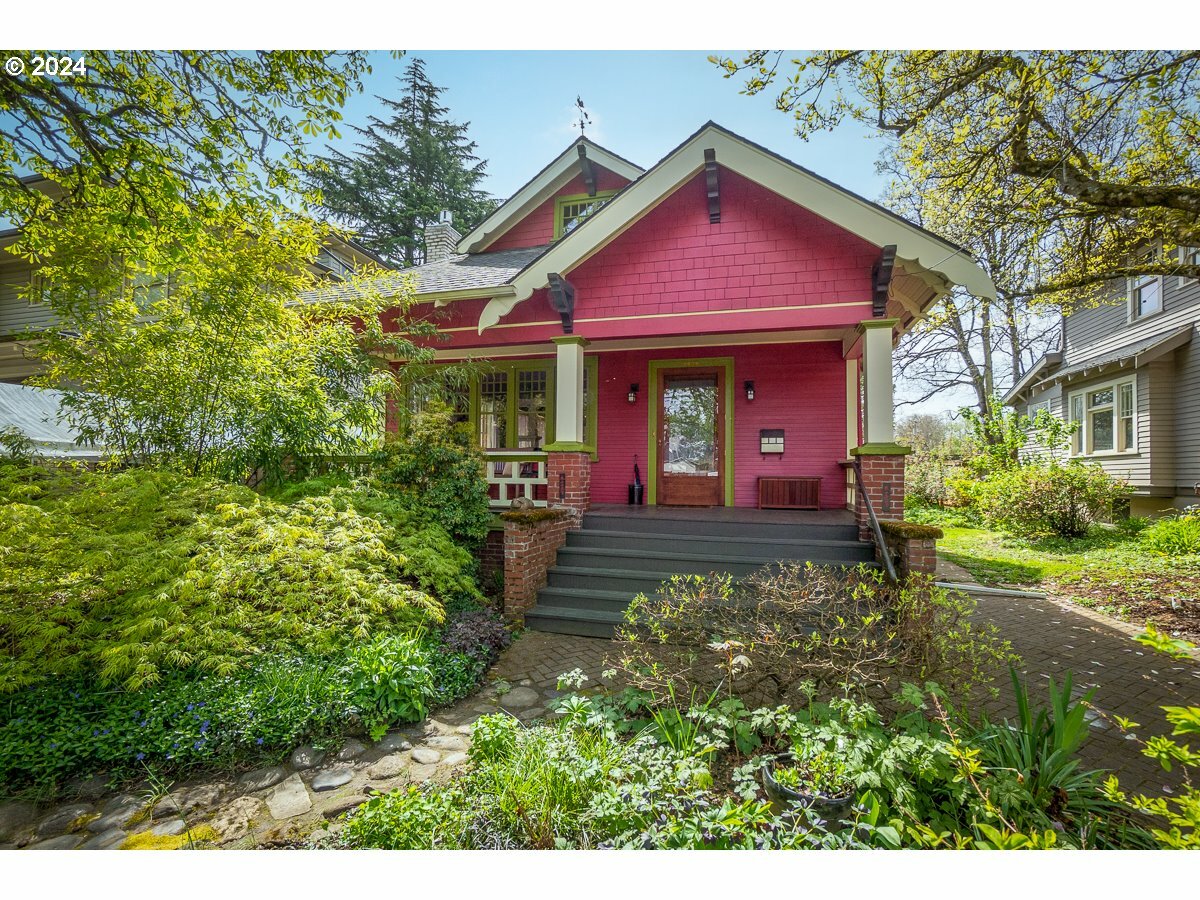 Property Photo: 3414 NE Clackamas St OR 97232
