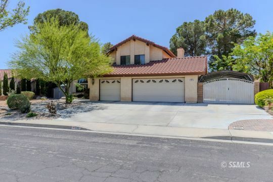 Property Photo:  949 Hermosa Ave  CA 93555 