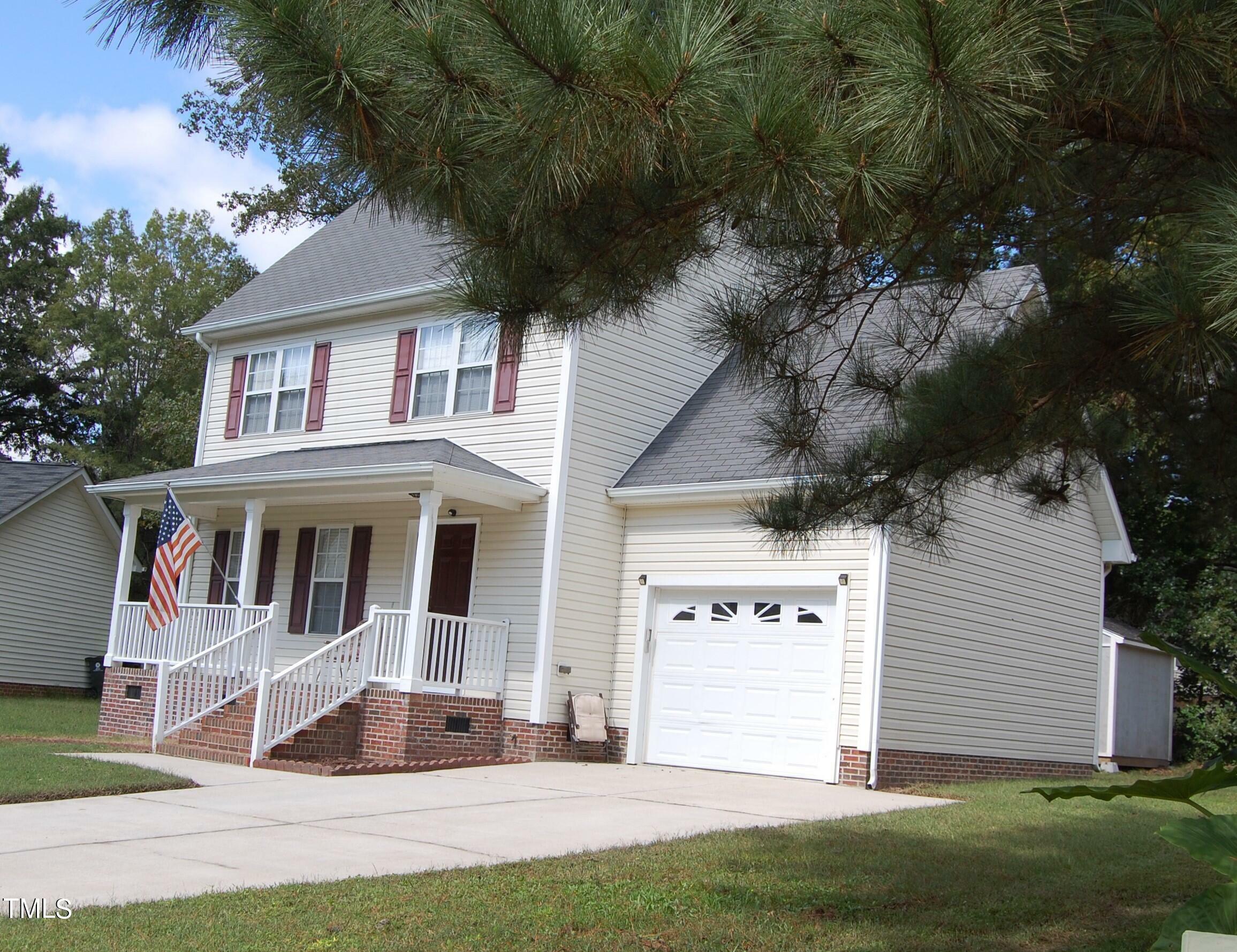 Property Photo:  314 Williamsburg Drive  NC 27522 