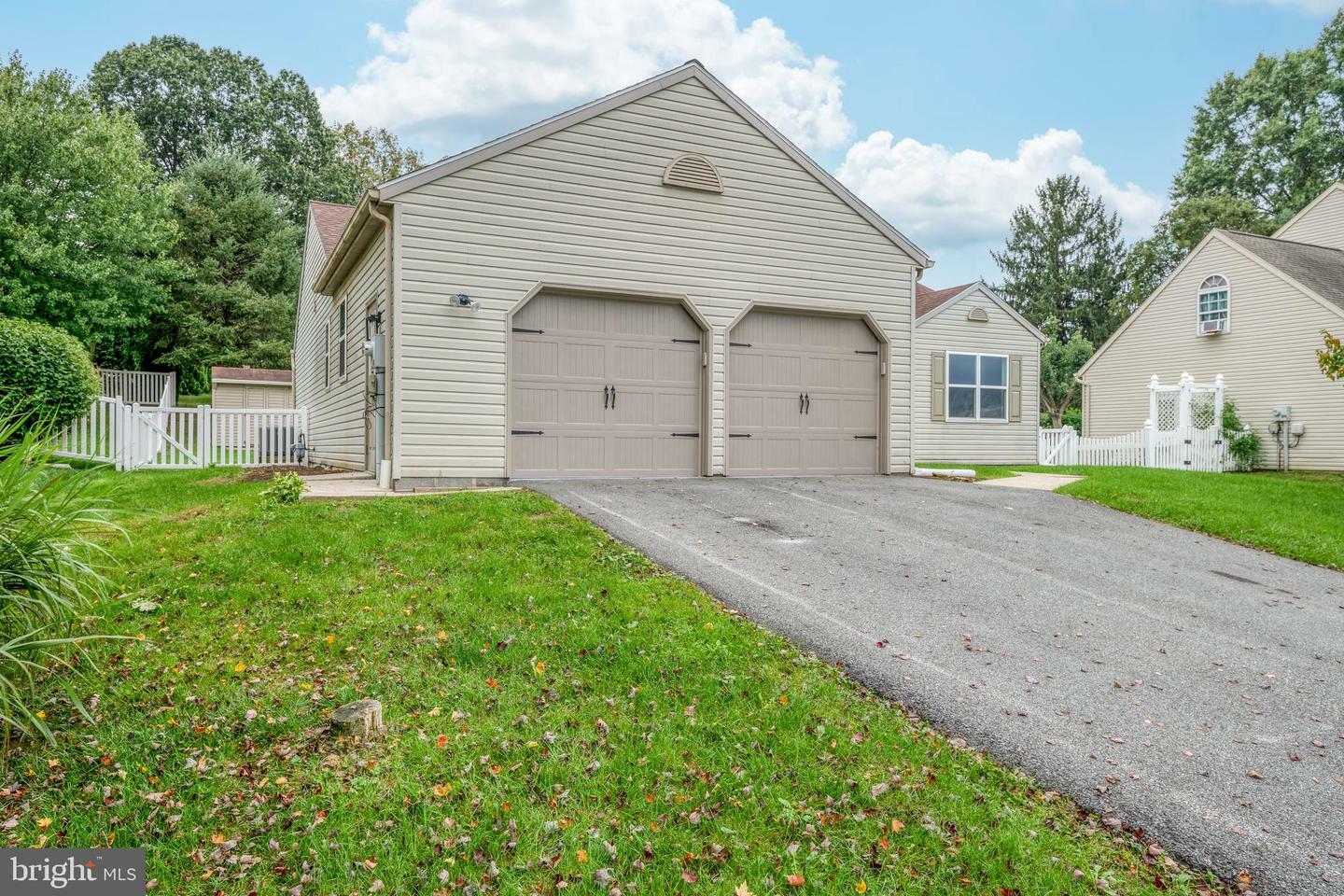 Property Photo:  3964 Birchwood Lane  PA 17512 