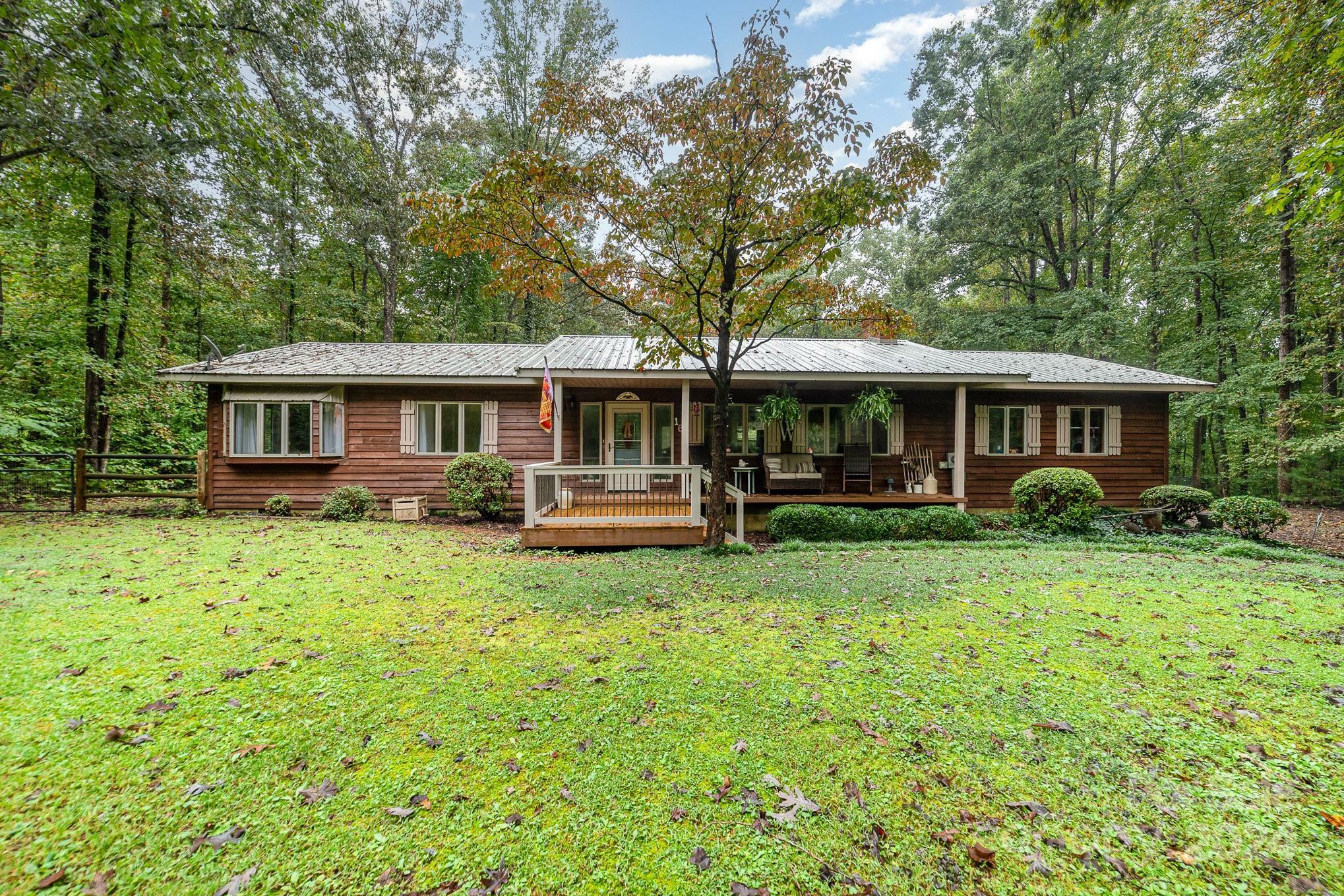 Property Photo:  163 River Run Road  NC 28625 