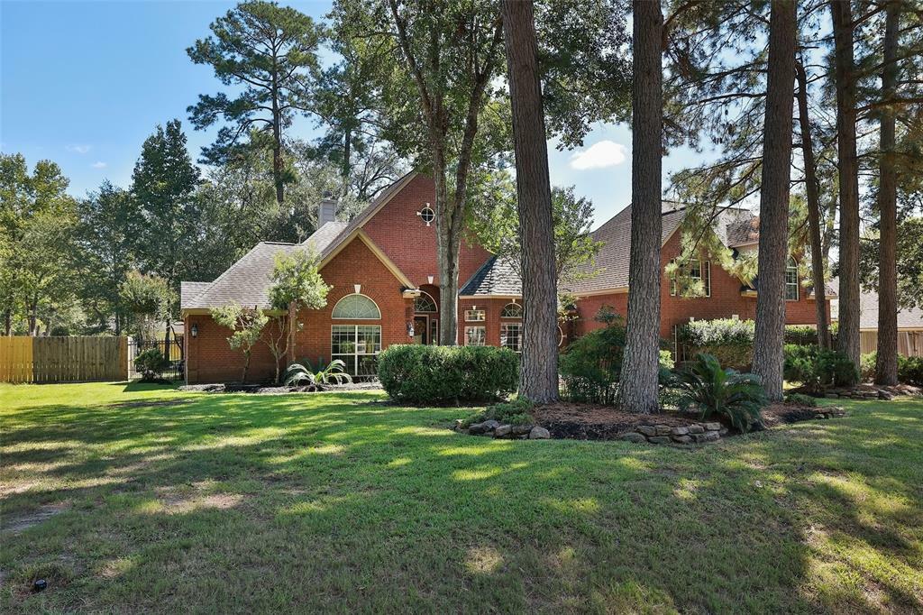 Property Photo:  502 Monarch Oak Drive  TX 77354 