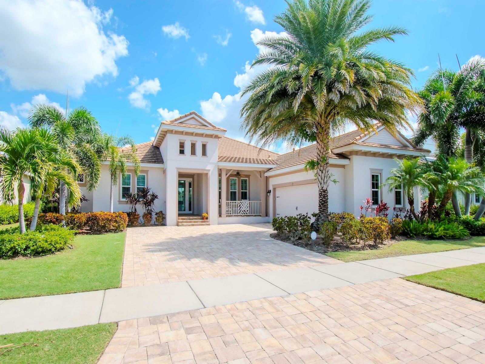 Property Photo:  717 Manns Harbor Drive  FL 33572 