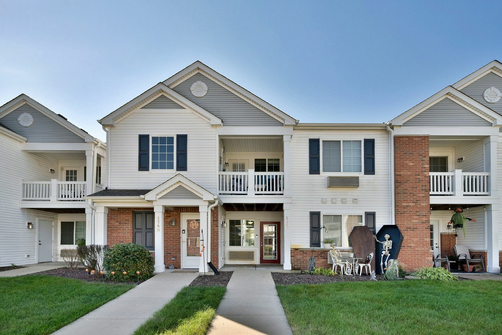 Property Photo:  154 Bertram Drive F  IL 60560 