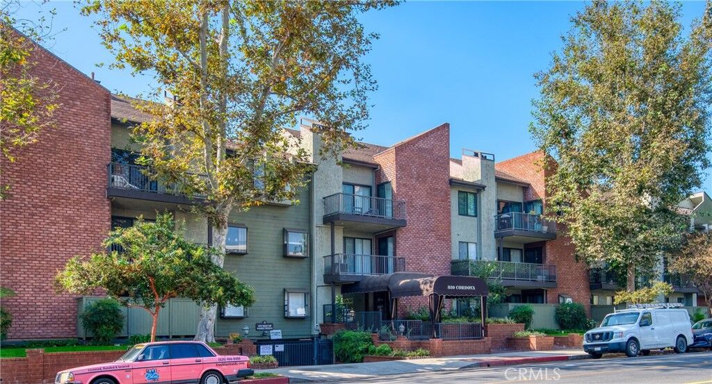 Property Photo:  330 Cordova Street 164  CA 91101 