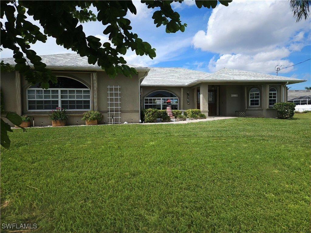 Property Photo:  4010 SW 25th Court  FL 33914 