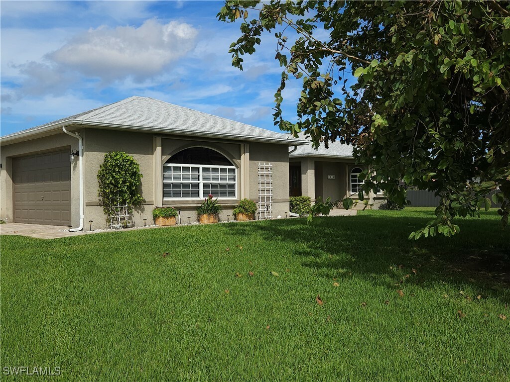 Property Photo:  4010 SW 25th Court  FL 33914 