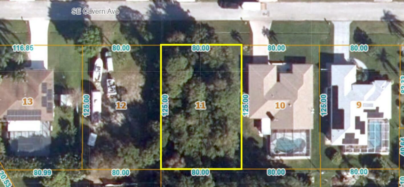 Property Photo:  750 SE Cavern Avenue SE  FL 34983 