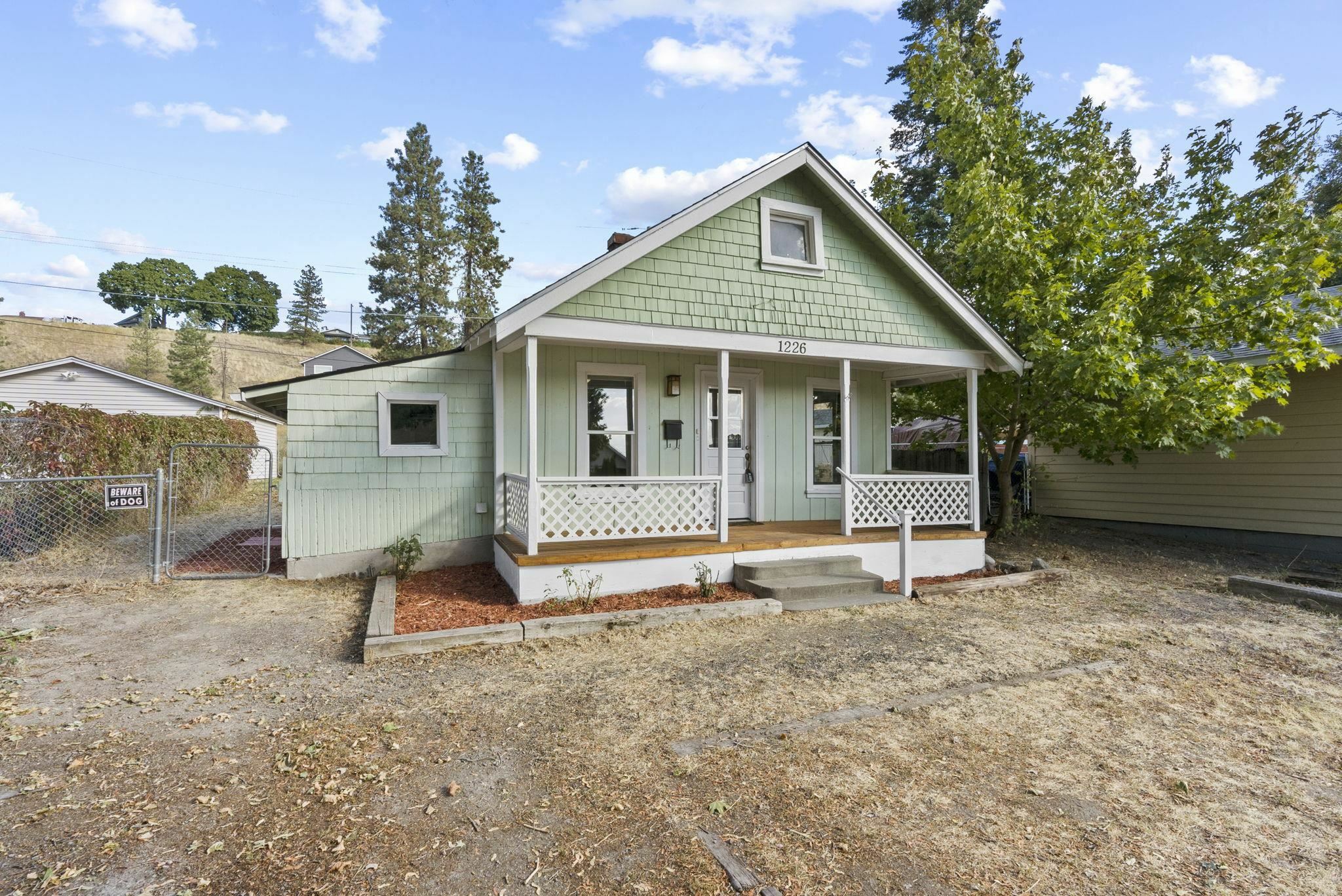 1226 W Alice Ave  Spokane WA 99205 photo