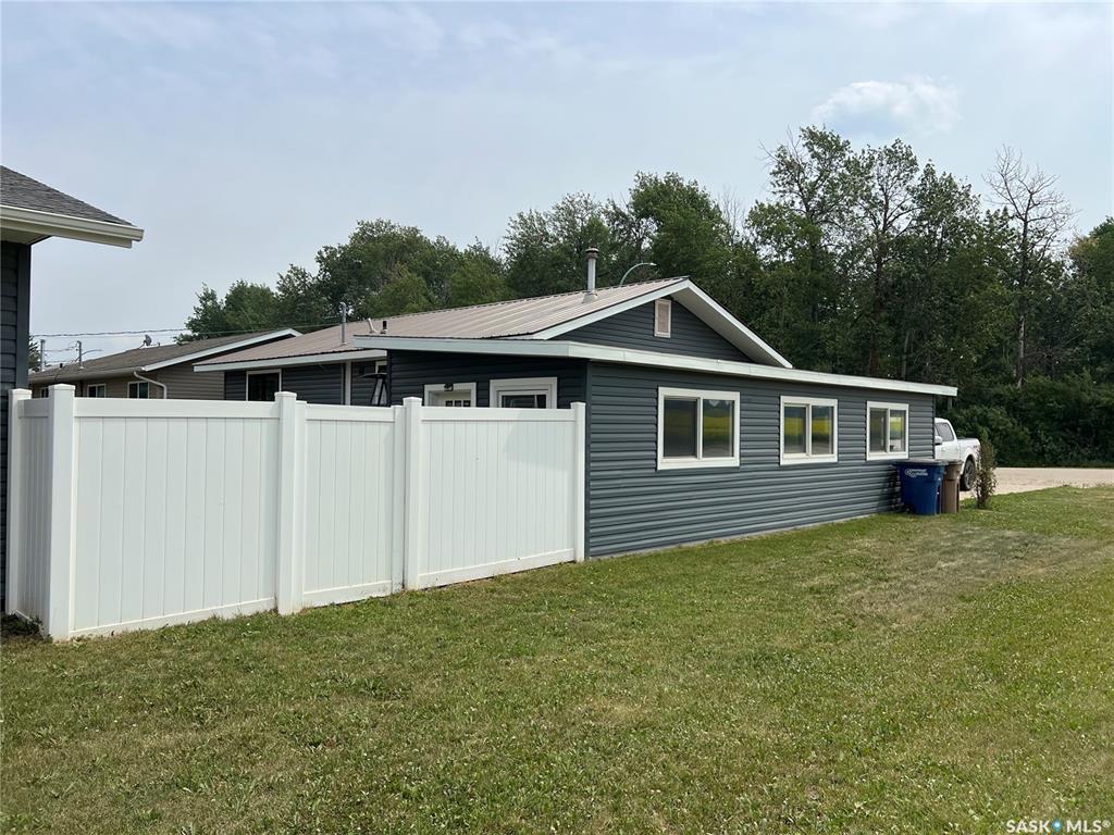 Property Photo: 104 Cooper Street SK S0E 1H0