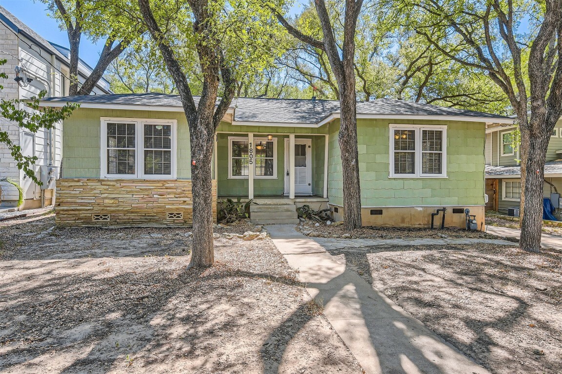 Property Photo:  1805 Winsted Lane  TX 78703 