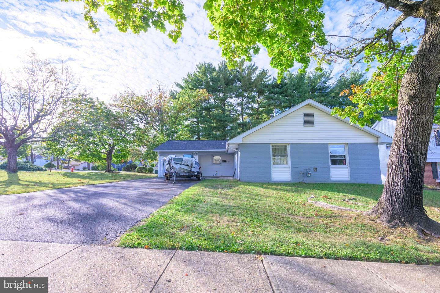 Property Photo:  1 Montclair Lane  NJ 08046 