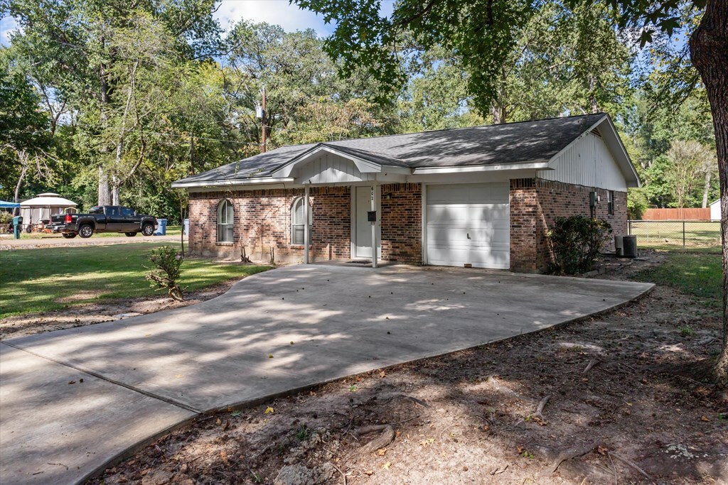 Property Photo:  602 Nathan  TX 74904 