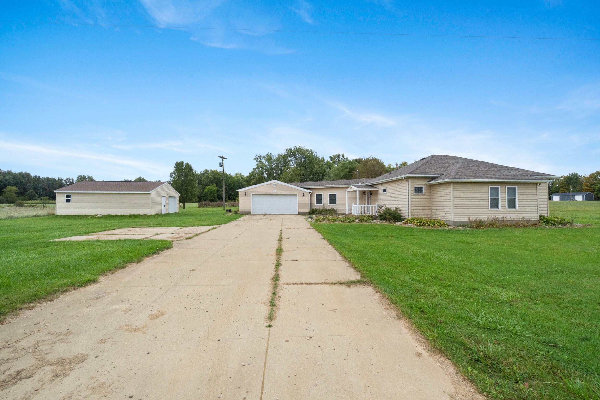 Property Photo:  9611 Stony Point Highway  MI 49021 