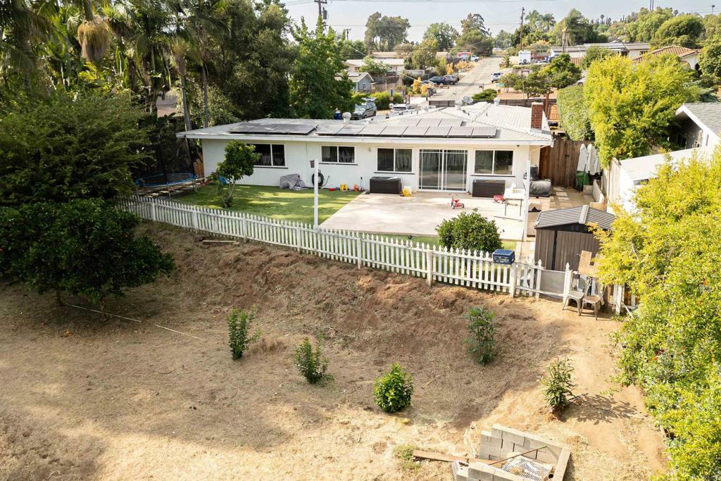 Property Photo:  811 Osborne Street  CA 92084 