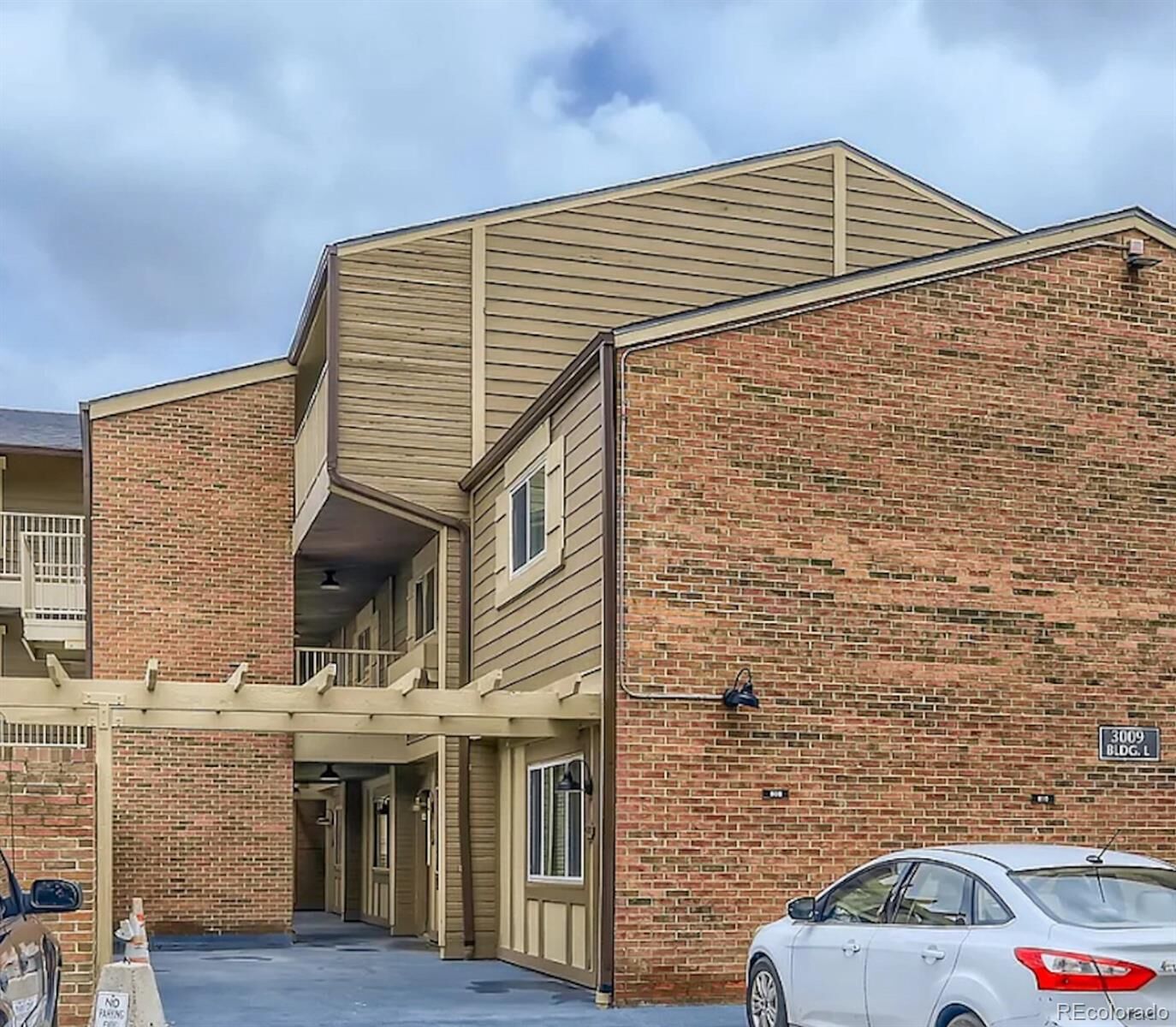 Property Photo:  3009 Madison Avenue 424  CO 80303