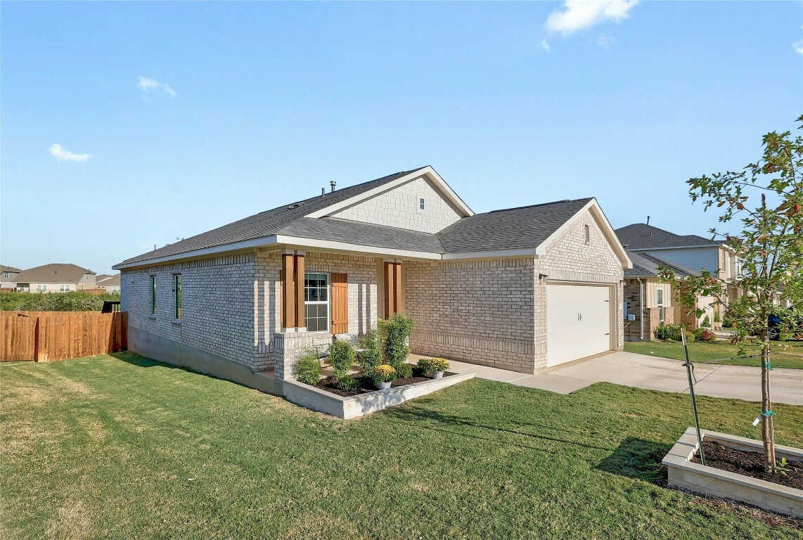 Property Photo:  1256 Whipple Tree Trail  TX 78626 