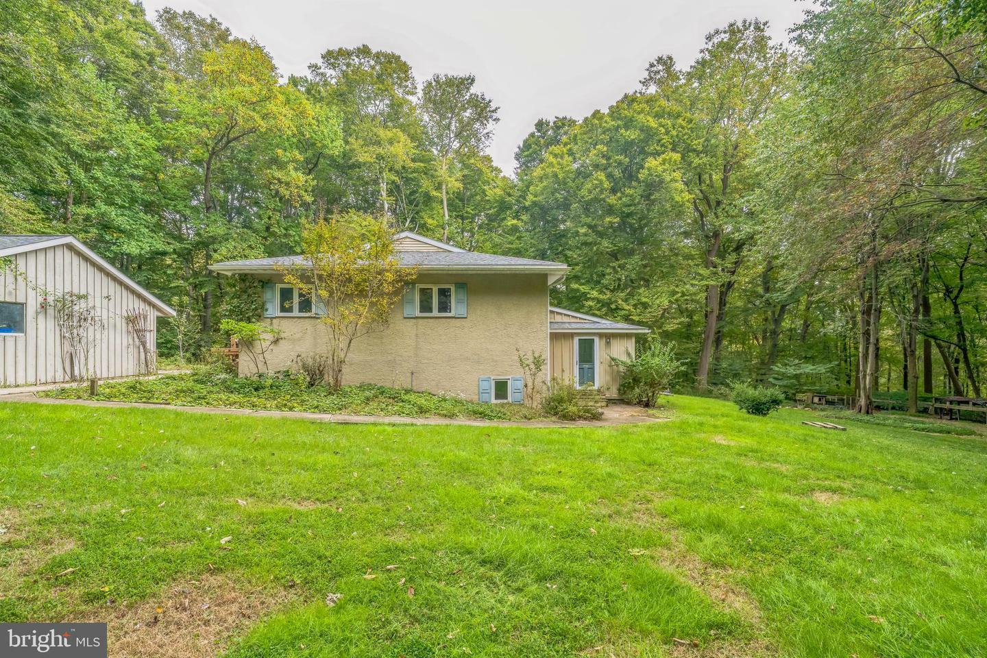 Property Photo:  8 Running Deer Trail  PA 19350 