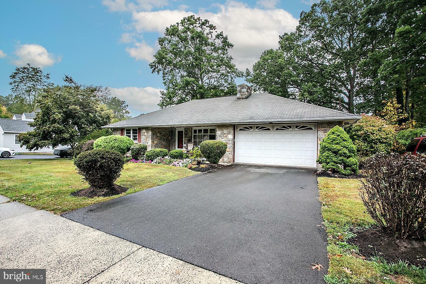 Property Photo:  353 Edgewood Drive  PA 19440 