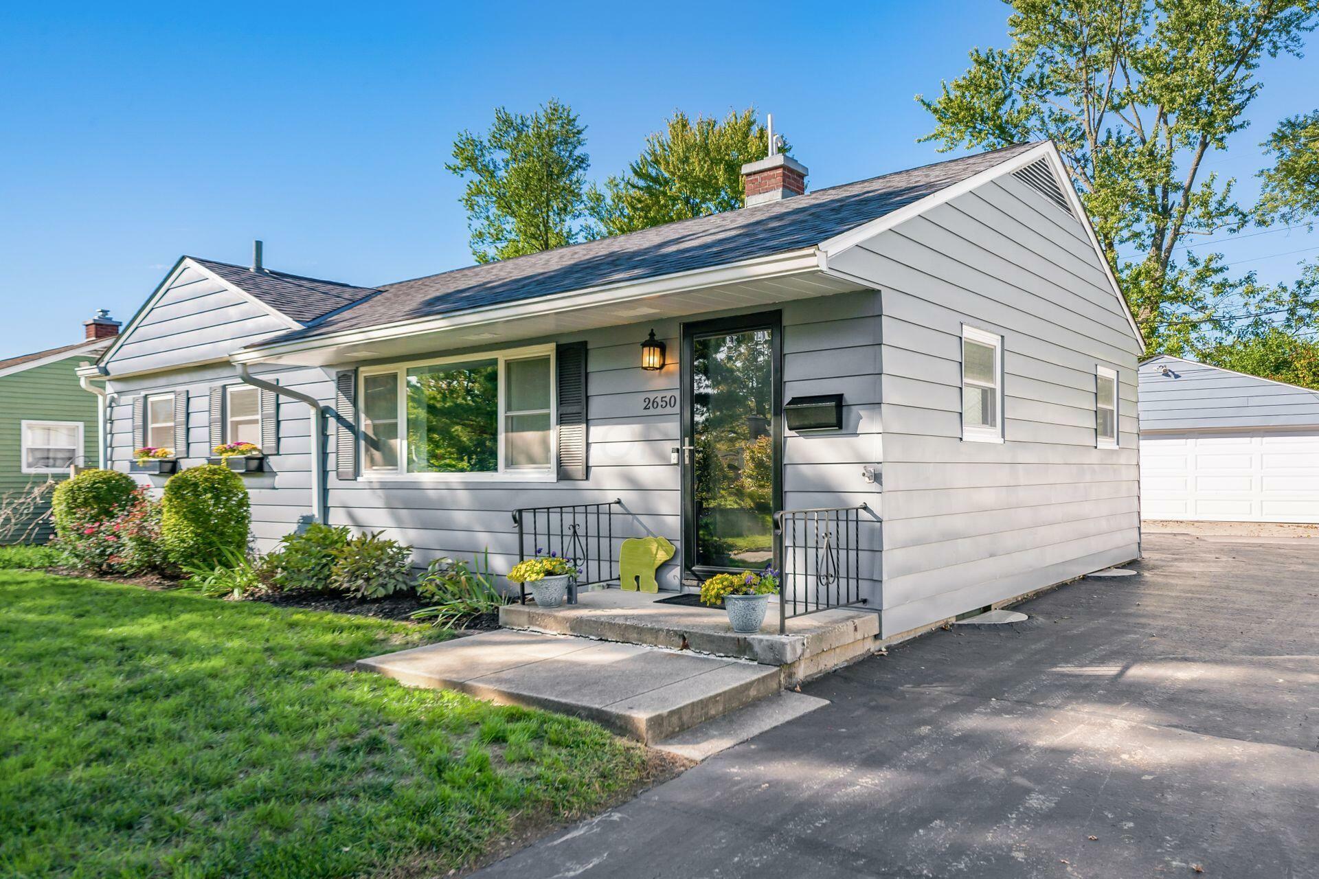 Property Photo:  2650 Shrewsbury Road  OH 43221 