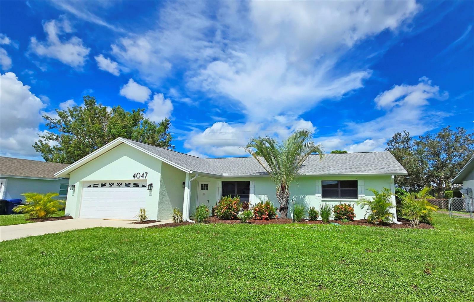 Property Photo:  4047 Teakwood Lane  FL 34232 