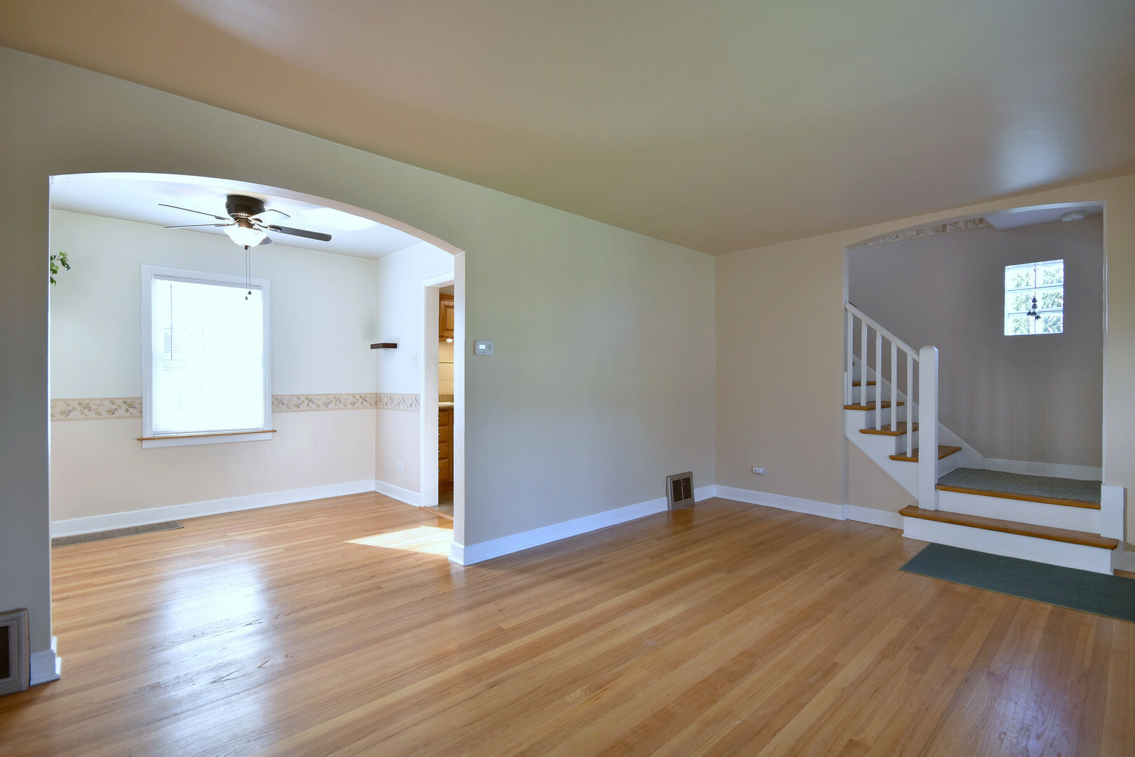 Property Photo:  2436 N Leyden Avenue  IL 60171 