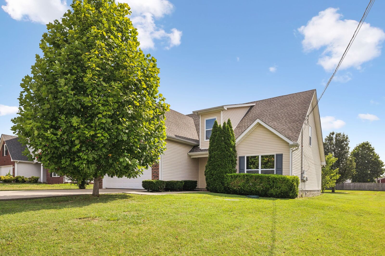 Property Photo:  1420 Jeter Way  TN 37129