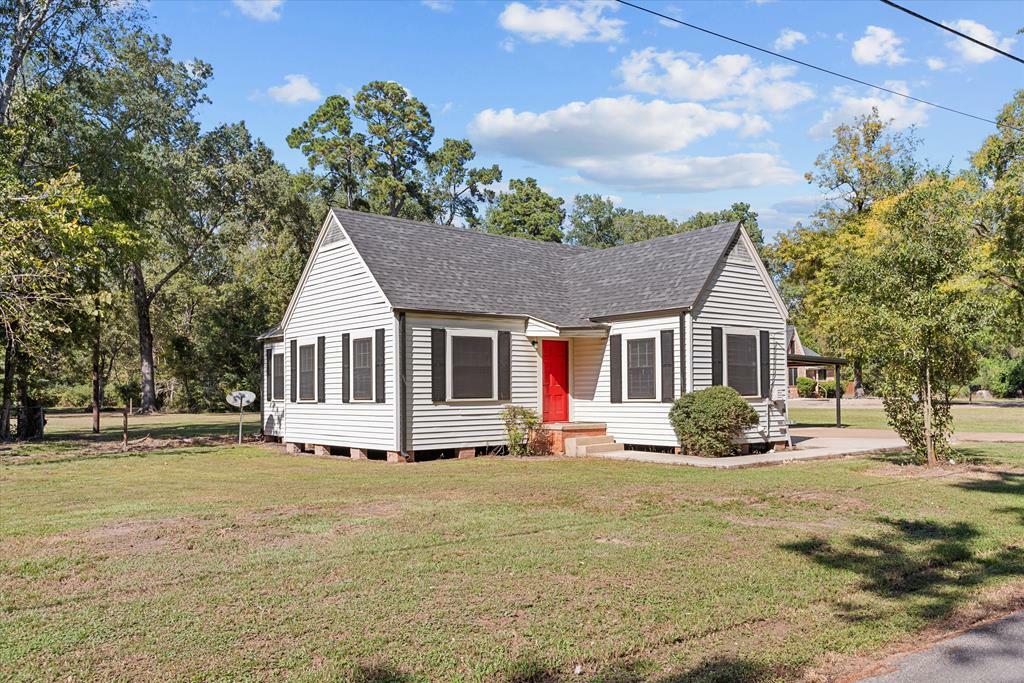 Property Photo:  1316 California  TX 75904 