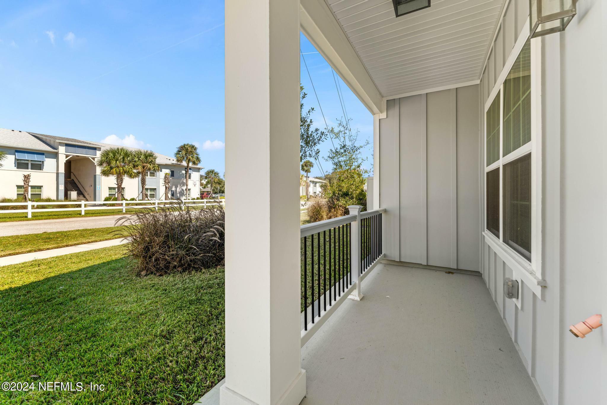 Property Photo:  898 5th Avenue S  FL 32250 