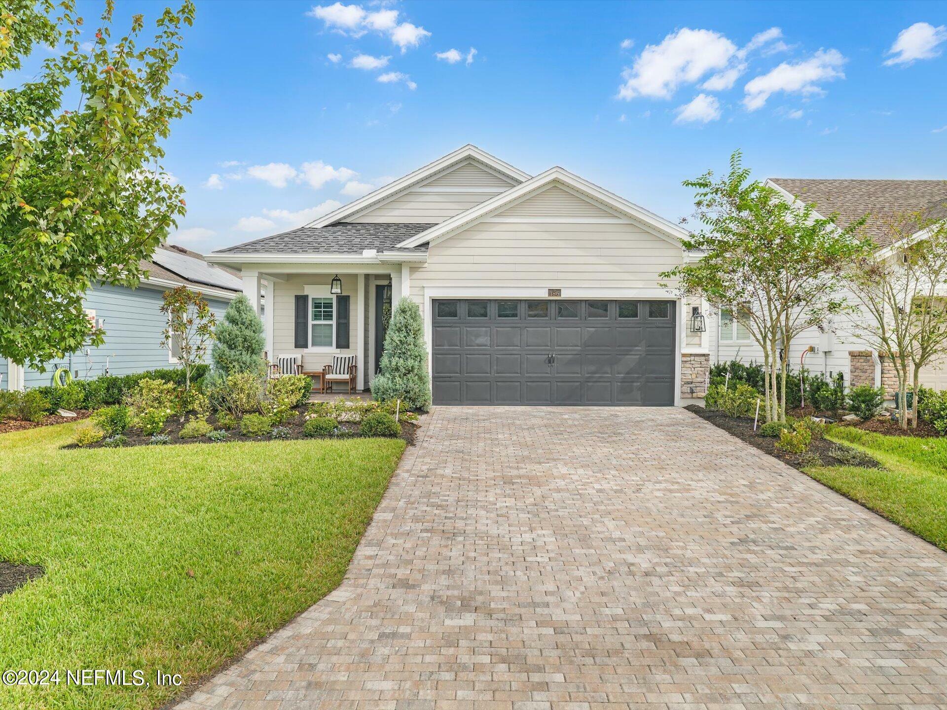 Property Photo:  186 Ladson Court  FL 32092 