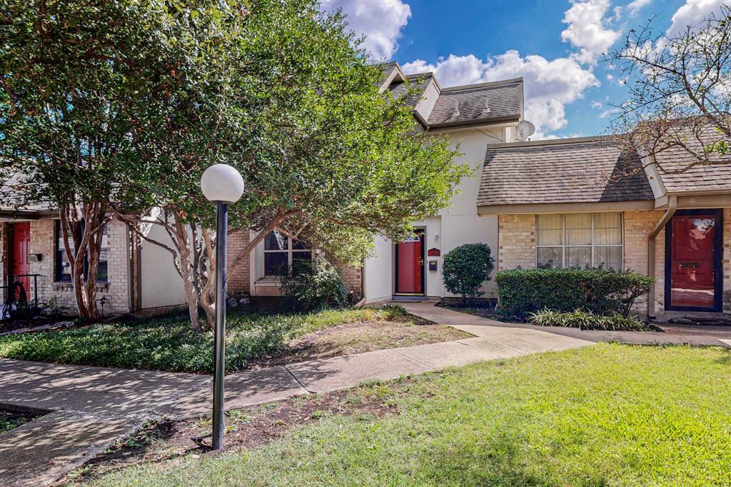 Property Photo:  13818 Methuen Green Lane  TX 75240 