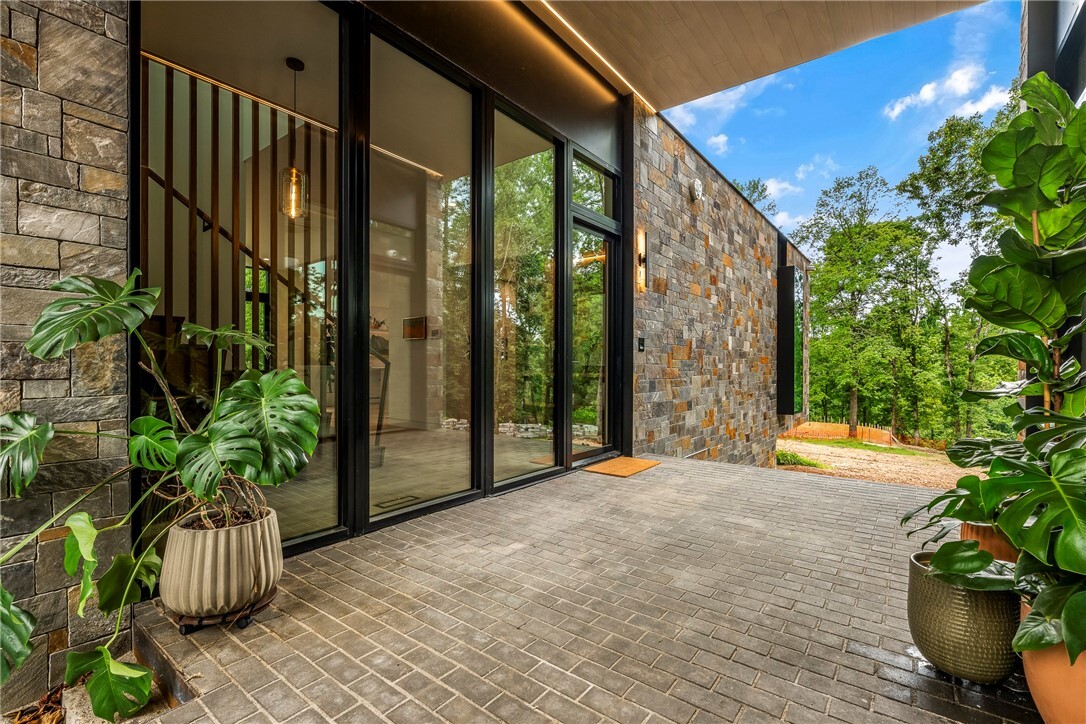 Property Photo: 951 NW C Street AR 72712