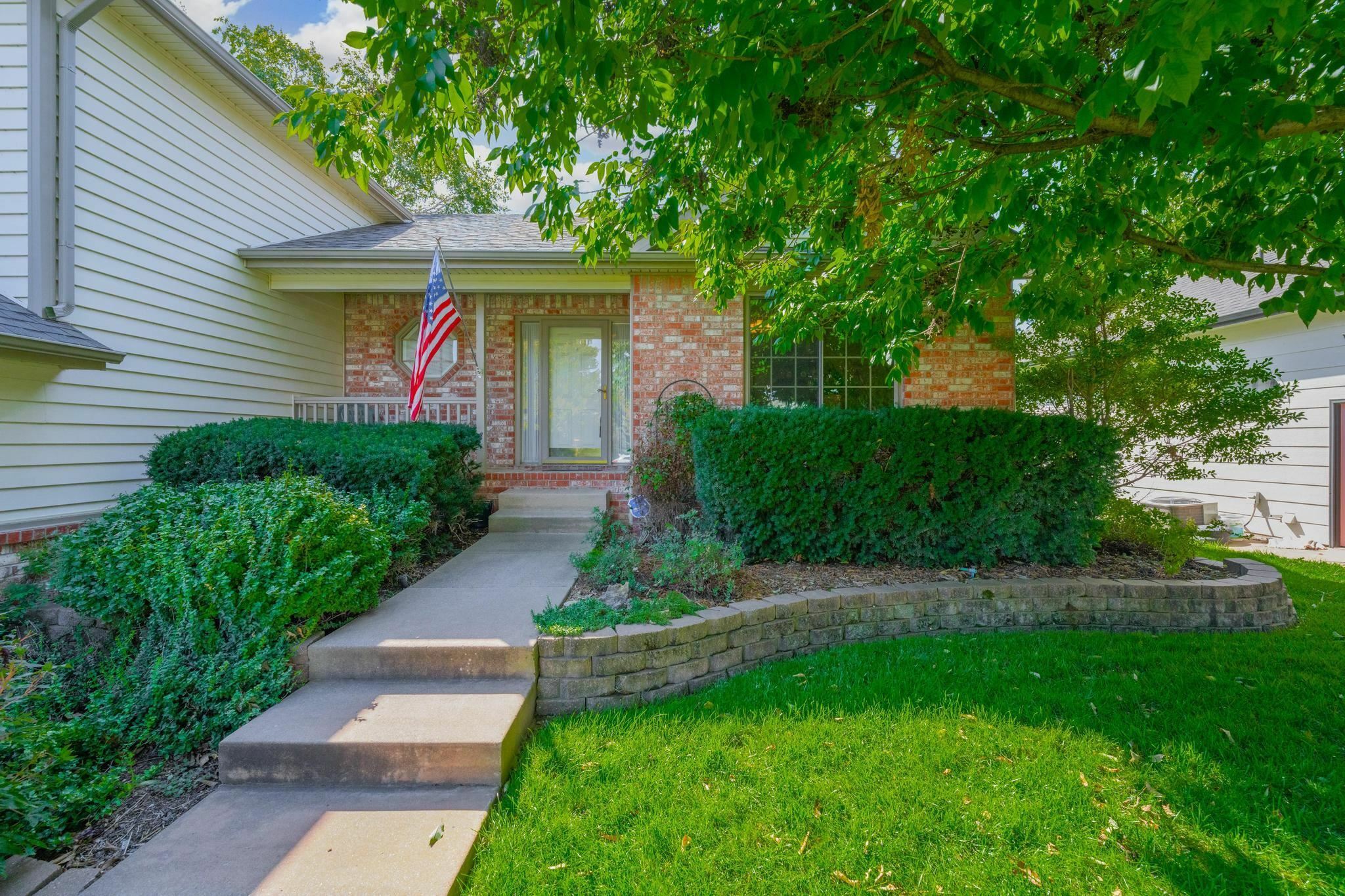 Property Photo:  421 S Limuel St  KS 67235 