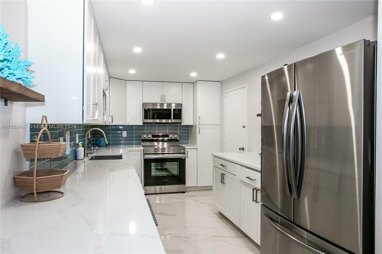 Property Photo:  4250 Galt Ocean Dr 15P  FL 33308 