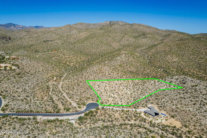 Property Photo: 13716 E Placita Del Inca 8 AZ 85749