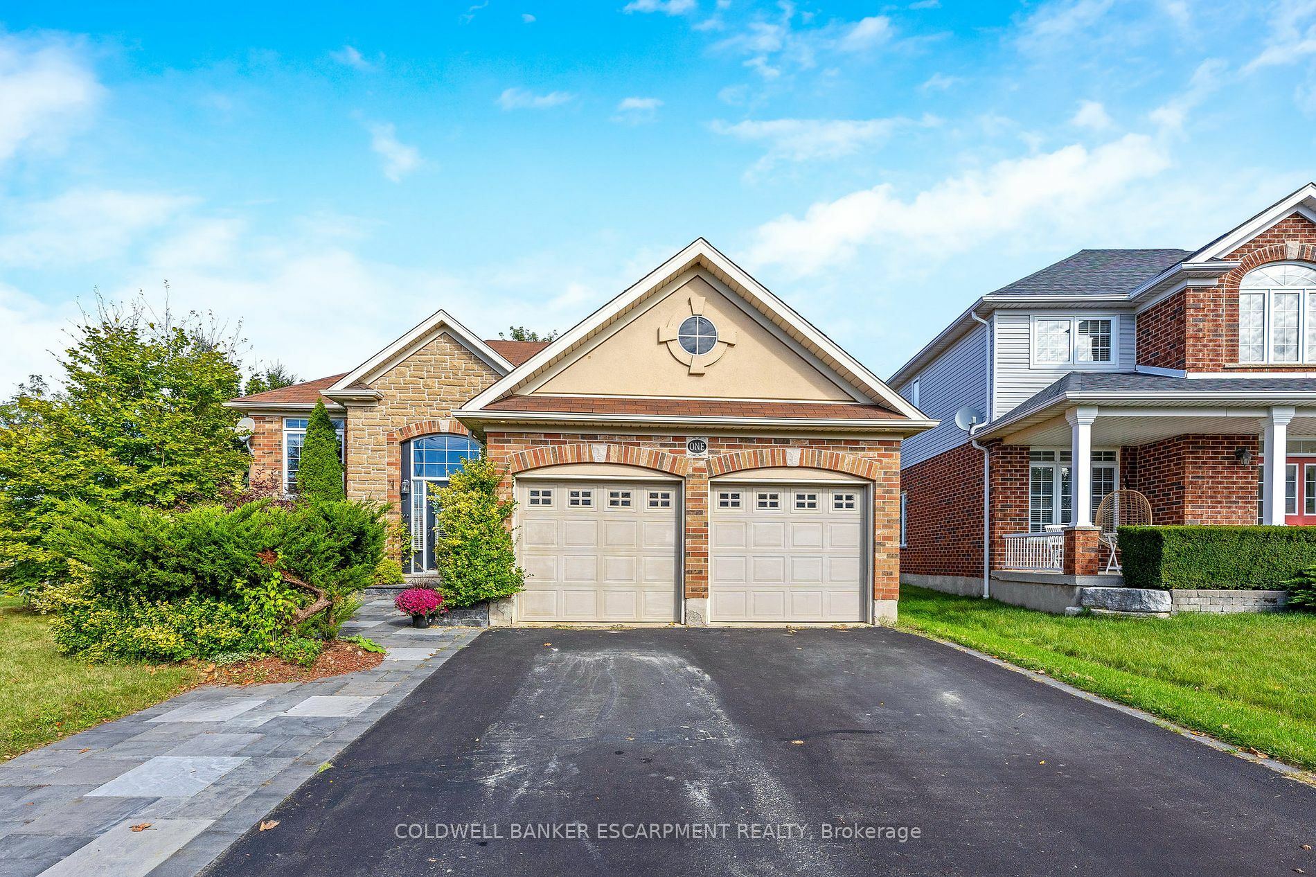 1 Nelles St  Halton Hills ON L7J 2Y7 photo