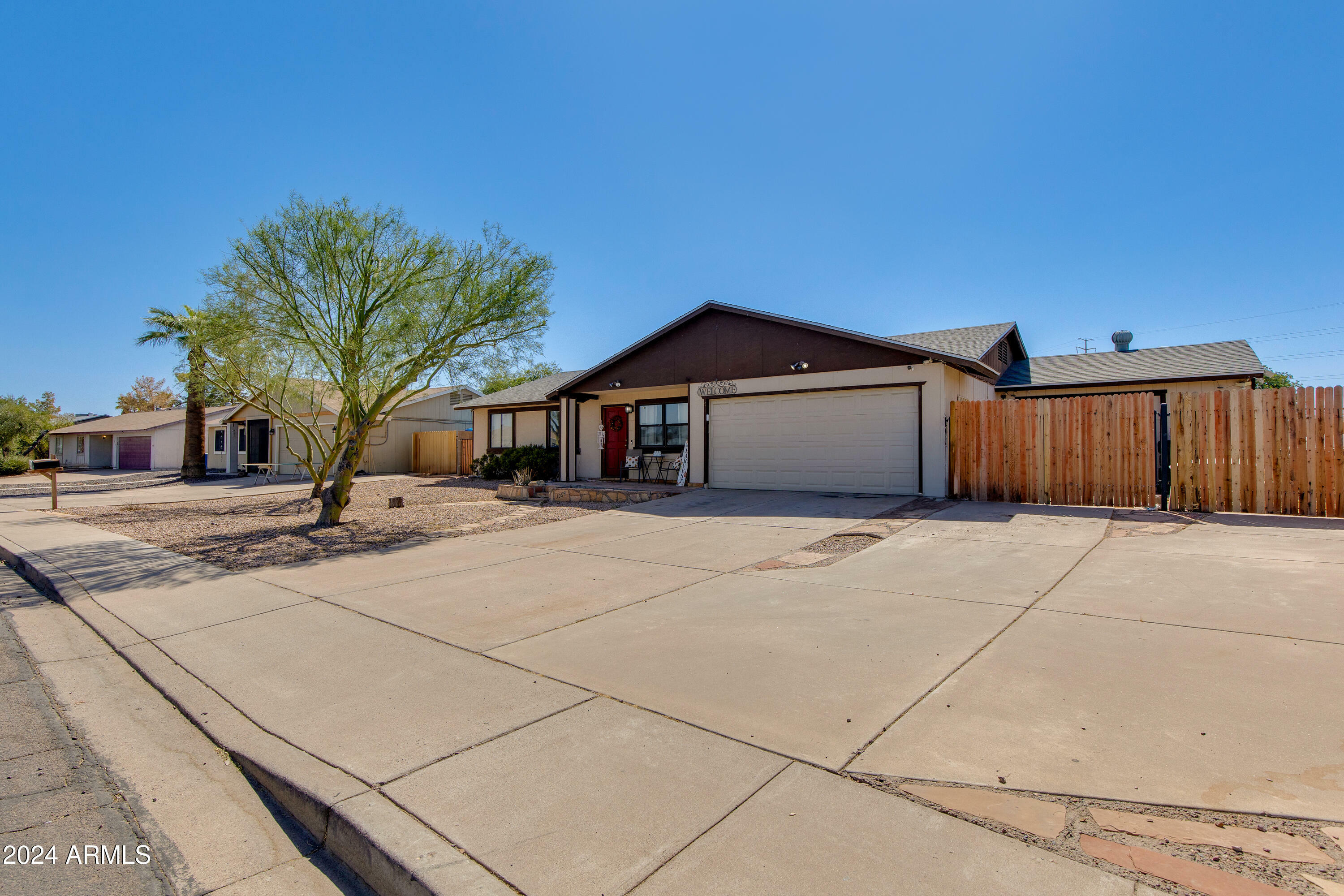 Property Photo:  1059 W Cornell Drive  AZ 85283 