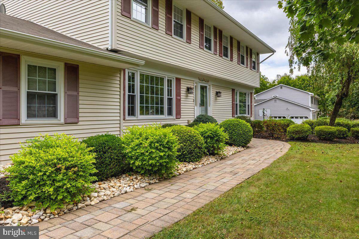 Property Photo:  40 Slayback Drive  NJ 08550 