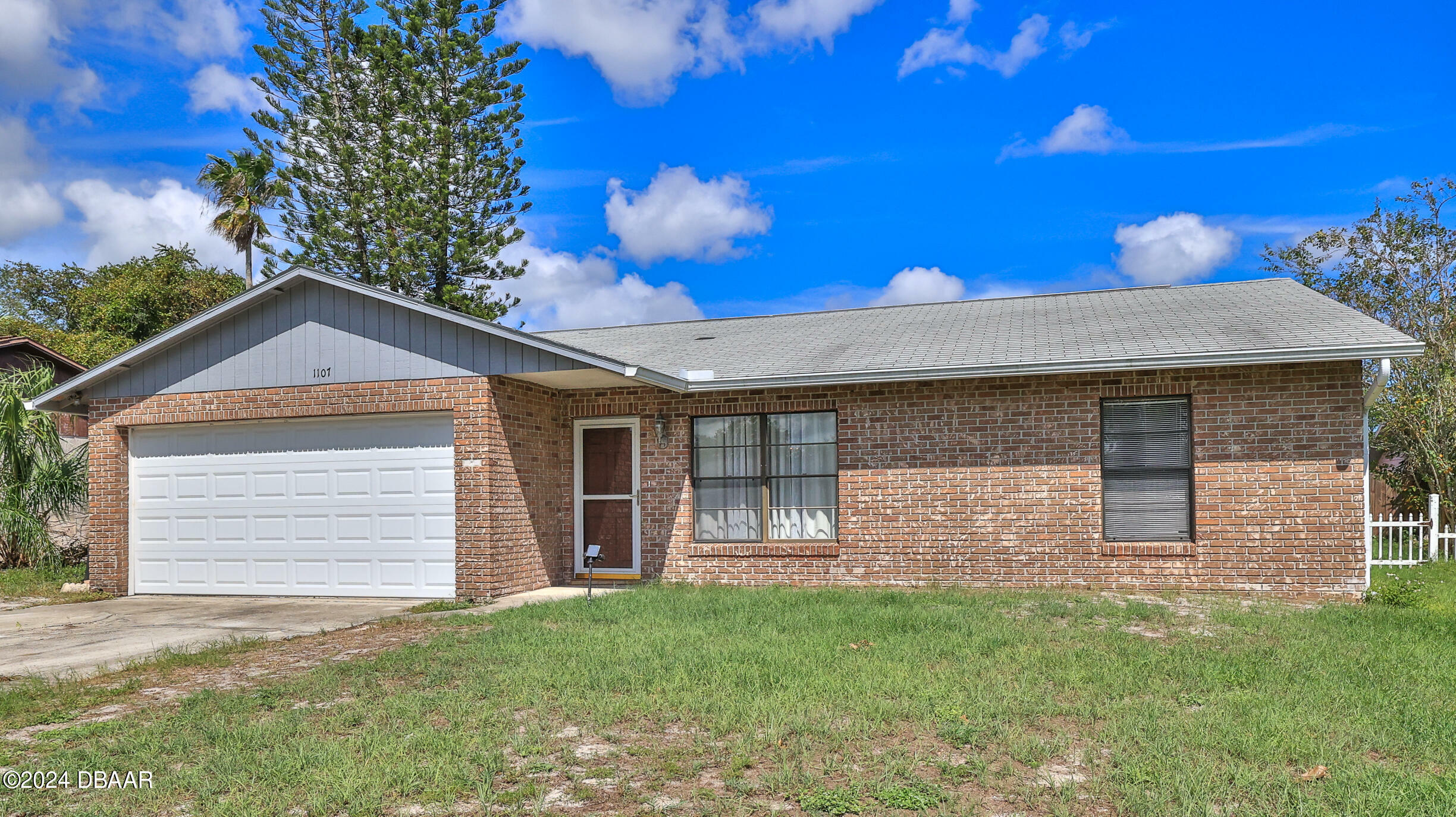 Property Photo:  1107 Viking Drive  FL 32129 