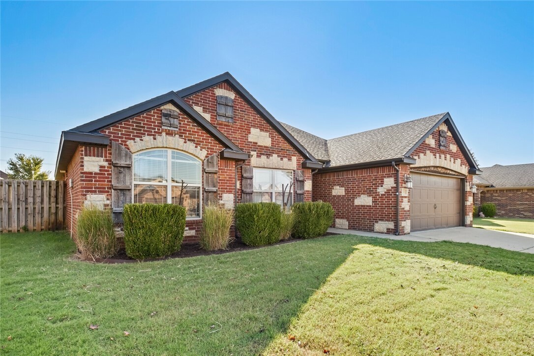 Property Photo:  6203 S 37th Street  AR 72758 