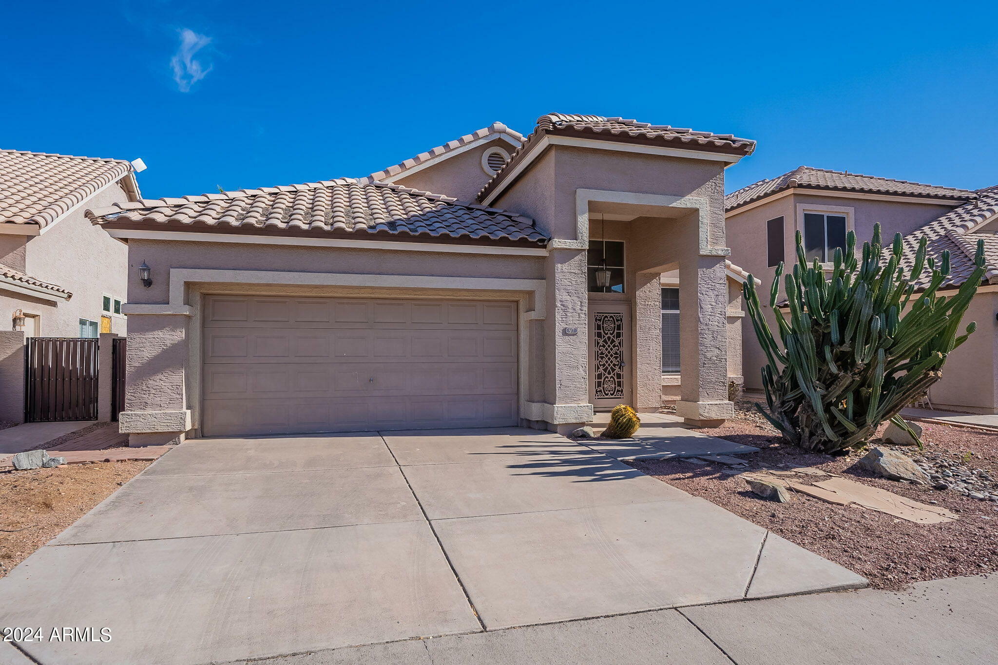 Property Photo:  97 W Bolero Drive  AZ 85284 