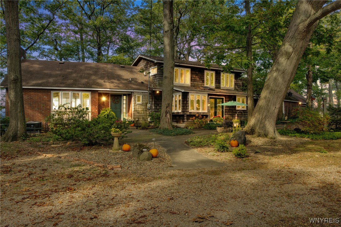 Property Photo:  6634 Lake Shore Road  NY 14047 